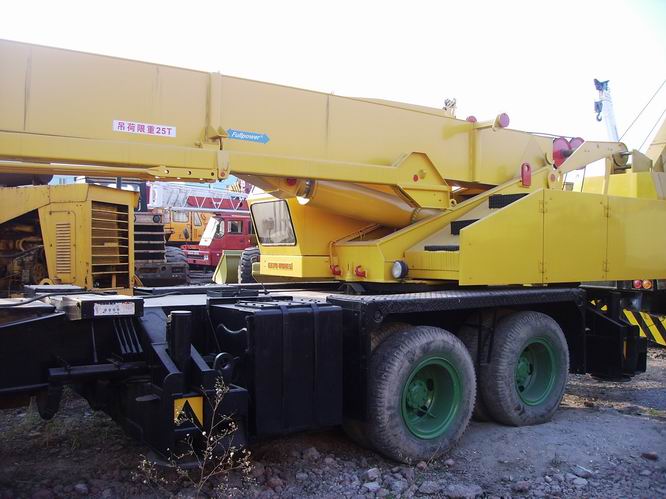 SELL USED CRANE -015000583717