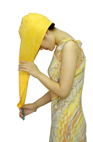 No-Blow Hair Drying Towel