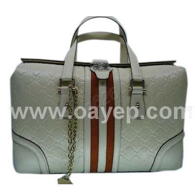 g White gssima Leather Boston Bag