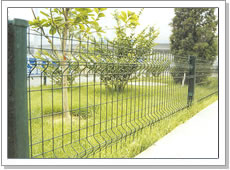 wire mesh fence