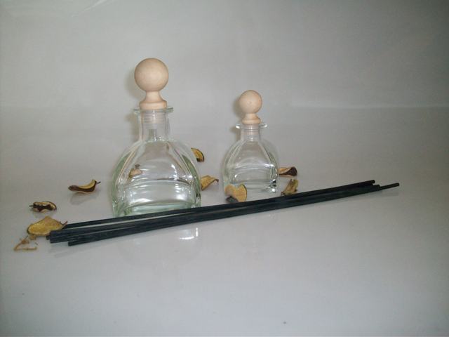 Crystal perfume bottles /reed diffuser and glass b