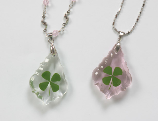 Real lucky clover amber jewelry 