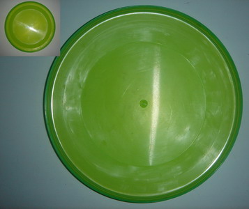 plastic frisbee