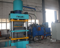 Automatic brick machine