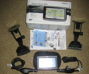 Magellan Maestro 4040 GPS Receiver