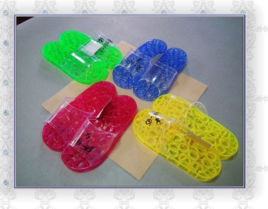 crystal-clear bath slipper