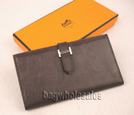 Hermes dark coffee leather wallet H011