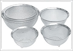 Wire Mesh Containers: