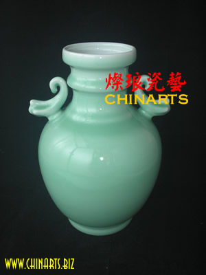 Porcelain Antique Green Glaze Vase