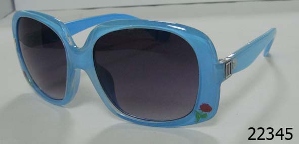 Plastic Fashion Sunglasses