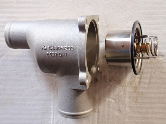 sinotruk howo thermostat