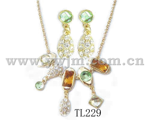 fashion alloy czech stone and enamel necklace set