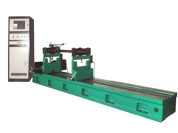 Drive shaft balancing machine