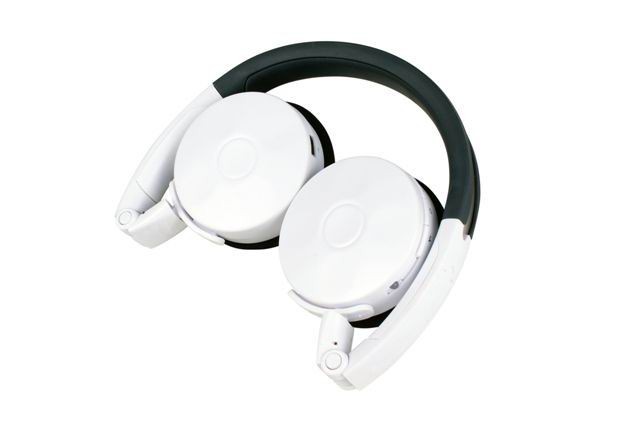 Portable stereo wireless headphone