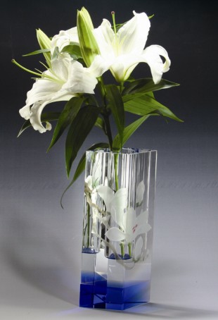 crystal vase