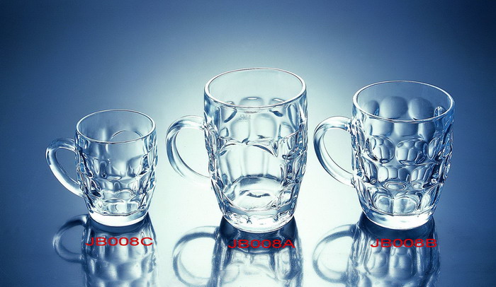 Glass beer mug