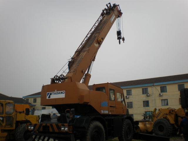 35Ton tadano rough terrian crane