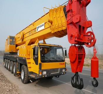 200Ton tadano mobile crane