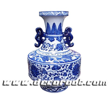 blue and white vase