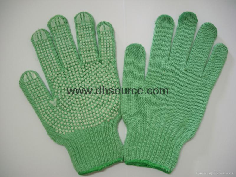 green cotton with white dot gloves