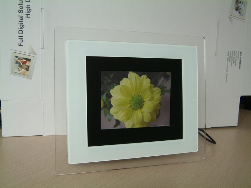 digital photo frame: DPF56A, 5.6