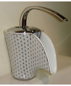 Geometric Pattern Ceramic Vase Faucet