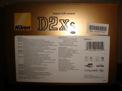 Nikon D2Xs SLR Body 12.4 MP