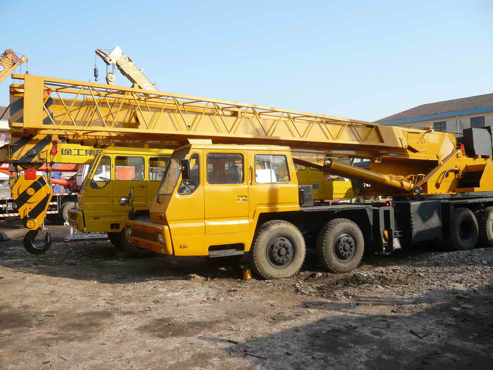 Used Tadano TG500E truck crane ( 50 ton crane )