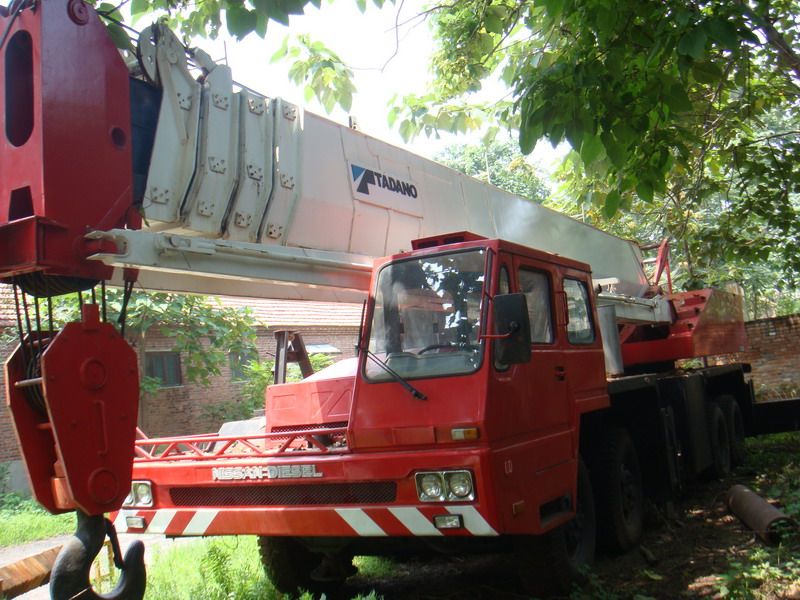 Tadano TG800E 80 ton crane