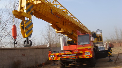 Used crane Tadano TG1600E  (160 ton crane)