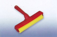 Paint Roller With Shield