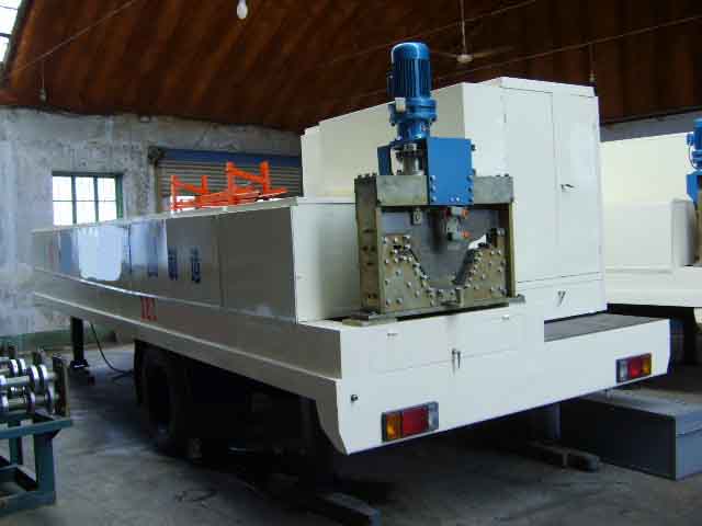 K SPAN CURVING ROOF FORMING MACHINE