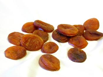 Organic apricots