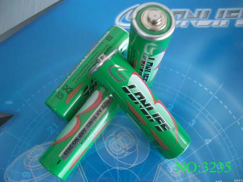 um-3 AA  R6  dry cell battery