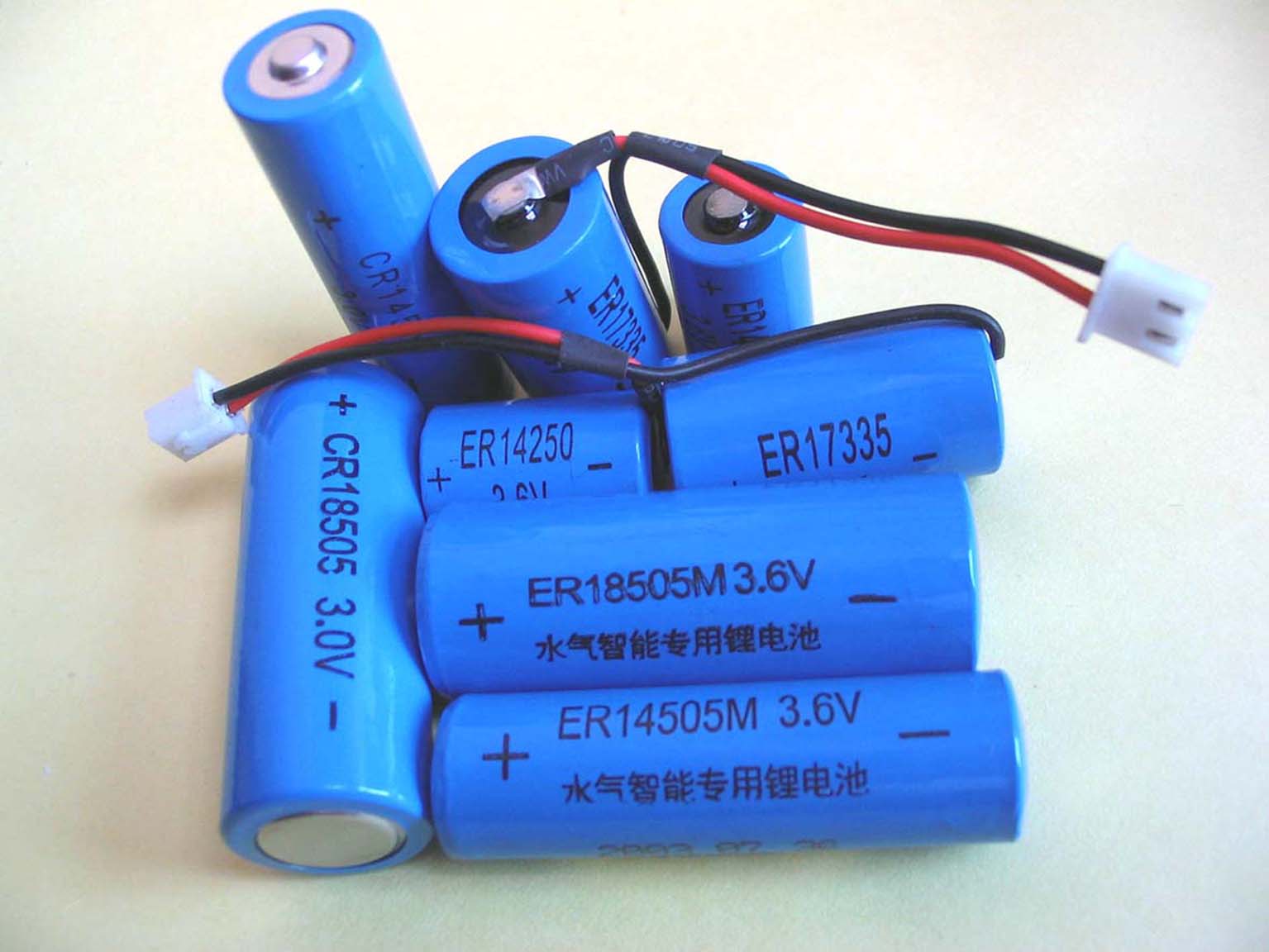 ER26500 ER34615 ER14250 ER18505 3.6V lithium cell