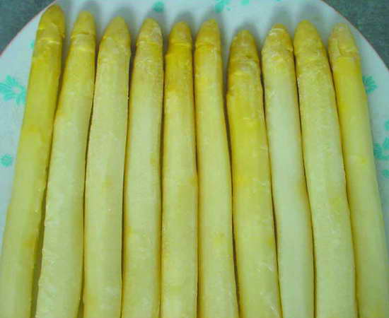 IQF white asparagus spears