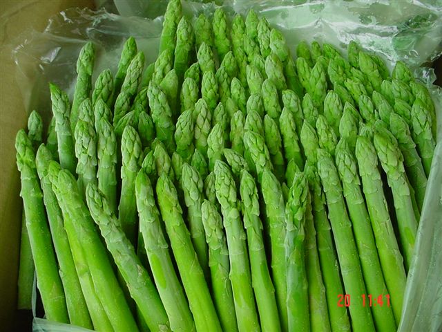 Green asparagus