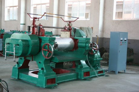 Open type mixing mill