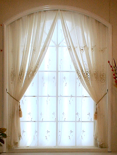 Curtain