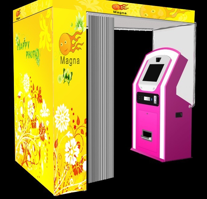 Photo sticker machine