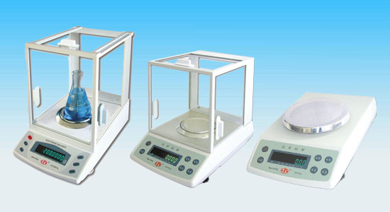 Electronic weighing balances