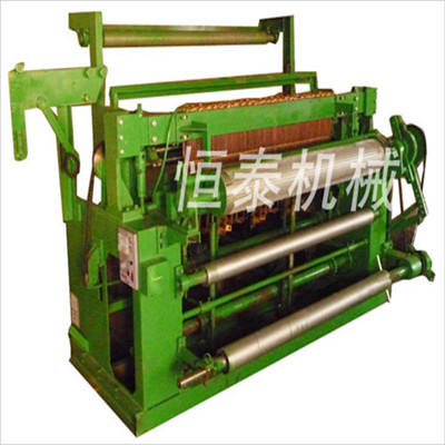 Full automatic welded wire mesh machine