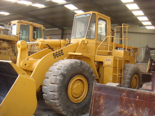 Caterpillar 966E Wheel Loader 