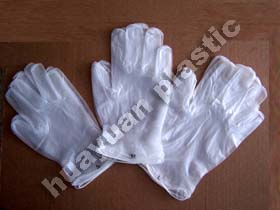 Vinyl Powdered Gloves