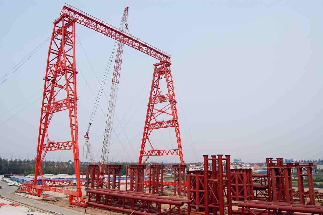 Truss Double Girder Gantry Crane with Trolley QME1