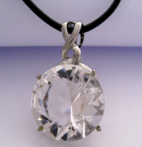 zircon pendant