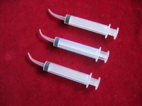 Curved Utility Syringes