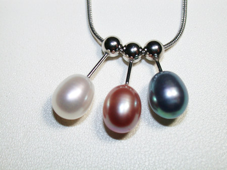 pearl pendant