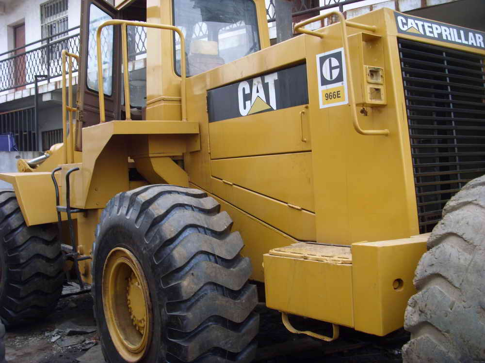 Used wheel loader CAT 966E