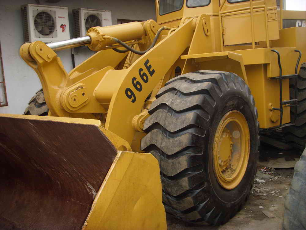 Caterpillar 966E